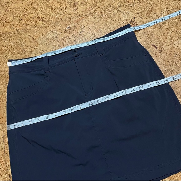 Eddie Bauer Black Skort Sz 6 - Picture 9 of 10